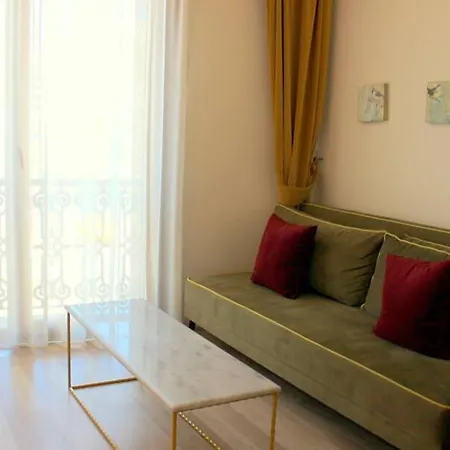 Almond Hill Appart hôtel