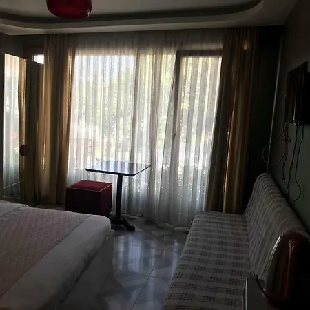 Lägenhetshotell Almond Hill Istanbul