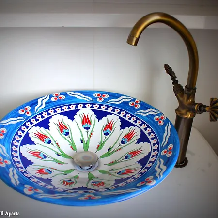 Almond Hill Apart Otel 2*