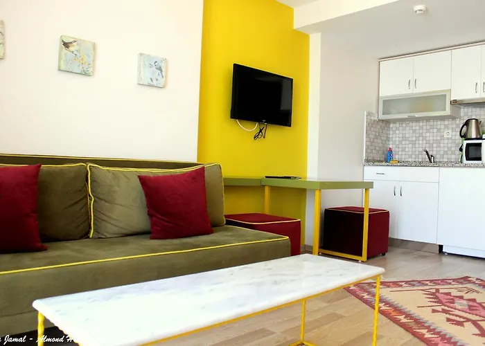 Almond Hill Appart hôtel 2*